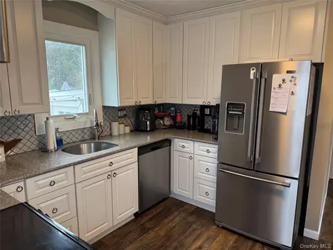 Kitchen - 41 W 6th St, Patchogue, NY 11772 photo 2 of 2