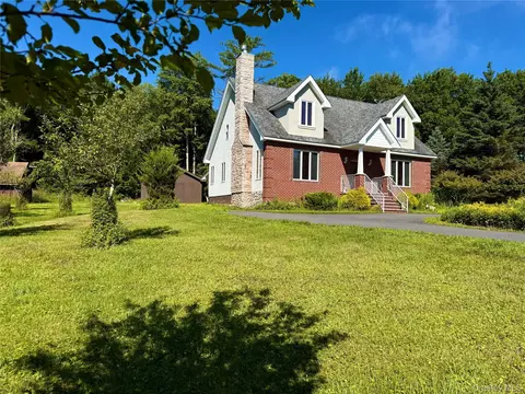 38 Moscoe Rd, White Lake, NY 12786
