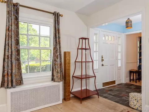 Entry Way - 98 Jackson St, Fishkill, NY 12524 photo 1 of 3