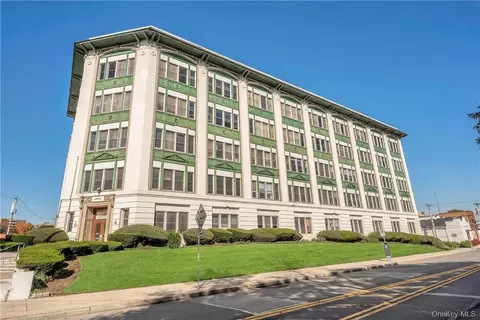 1 Landmark Sq #416, Port Chester, NY 10573