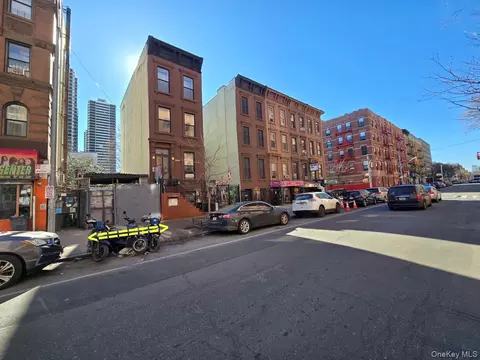 2019 Lexington Ave, New York, NY 10035