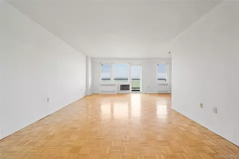 1841 Central Park Ave #18P, Yonkers, NY 10710