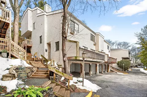 22 Hillside Ter #D, White Plains, NY 10601