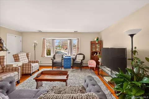 Living - 52 Central Ave, Patchogue, NY 11772 photo 2 of 2