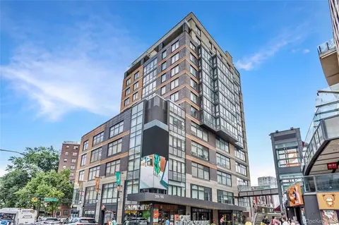 3916 Prince St #PHA, New York, NY 11354