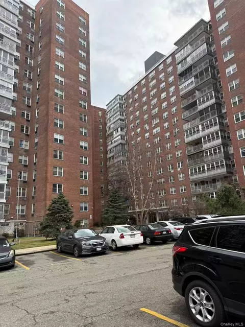138-10 Franklin Ave #7D, Flushing, NY 11355