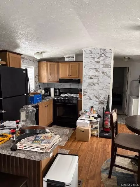 A9 Ash St, Riverhead, NY 11901 photo 4