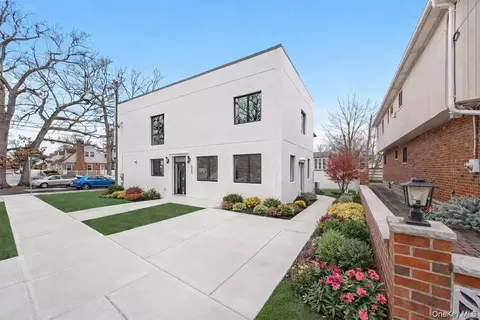 33-03 213th St, Bayside, NY 11361