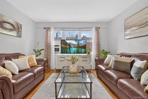 23 Fieldstone Dr #169, Greenburgh, NY 10530