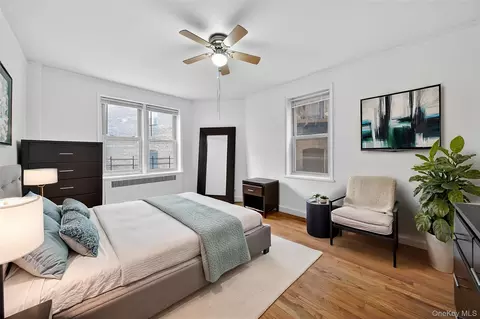 Bedroom - 2190 Boston Rd #4E, New York, NY 10462 photo 1 of 2