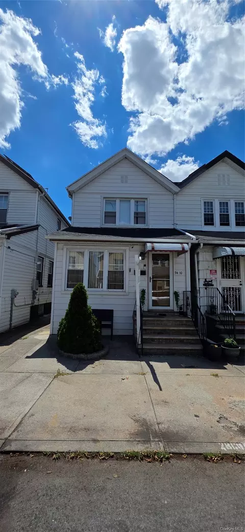 94-10 82nd Pl, New York, NY 11416