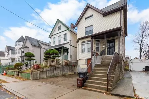 34 Dongan St, Staten Island, NY 10310