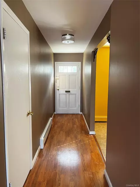 Entry Way - 1840 Crompond Rd #7C6, Peekskill, NY 10566 photo 2 of 2