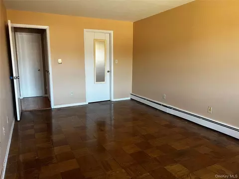 Bedroom - 1840 Crompond Rd #7C6, Peekskill, NY 10566 photo 1 of 1