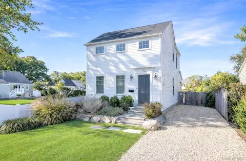 155 Bridge St, Greenport, NY 11944