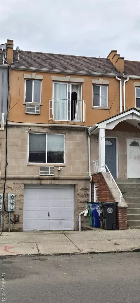 237 Cooper St, Brooklyn, NY 11207