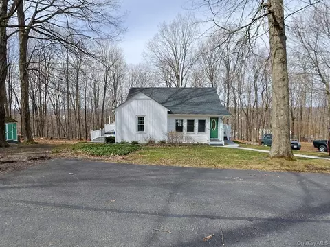 26 Sunrise Hts, Goshen, NY 10924