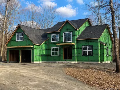 43 Maple Hill Dr, Washington, NY 12545