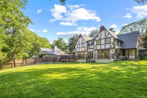378 Beverly Rd, New York, NY 11363