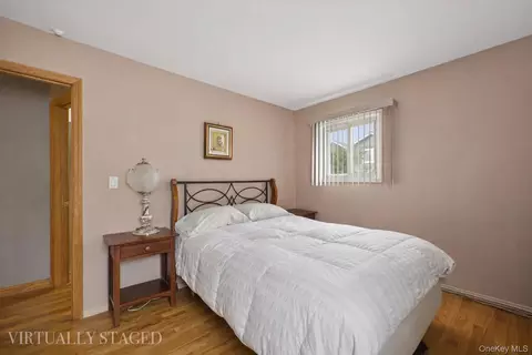 Bedroom - 108 Lee Ave, Babylon, NY 11702 photo 6 of 6