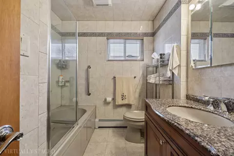 Bath - 108 Lee Ave, Babylon, NY 11702 photo 2 of 2