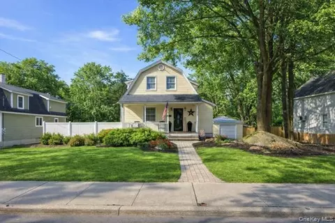 147 Dupont Ave, Newburgh, NY 12550