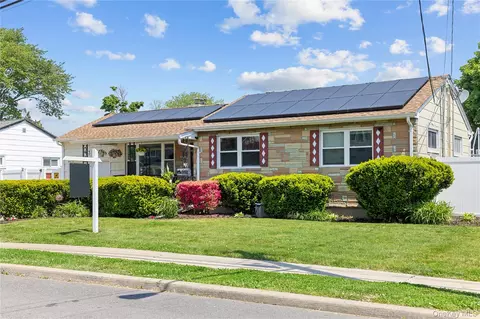 93 Lloyd Ave, North Babylon, NY 11703