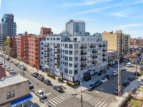 14538 34th Ave #2E, New York, NY 11354