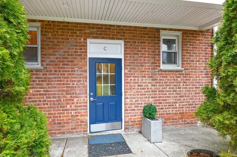 20 Gibson Ave #C-1, Huntington, NY 11743
