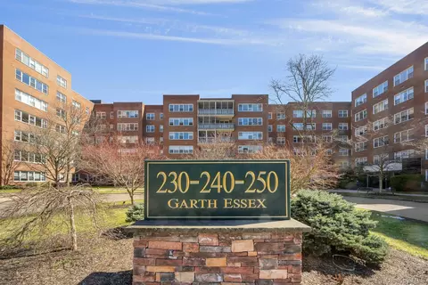 240 Garth Rd #2G2, Scarsdale, NY 10583