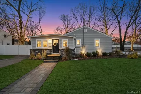 2 Wheeler Rd, Centereach, NY 11720