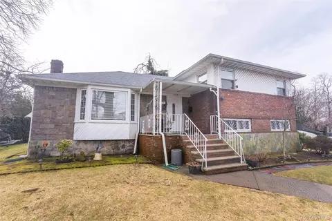 86-34 Francis Lewis Blvd, New York, NY 11432