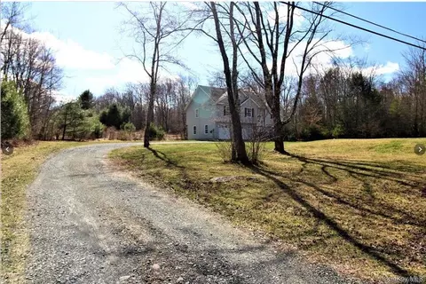 1123 Briggs Hwy, Ellenville, NY 12428