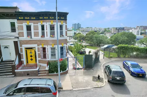 1746 Anthony Ave, New York, NY 10457
