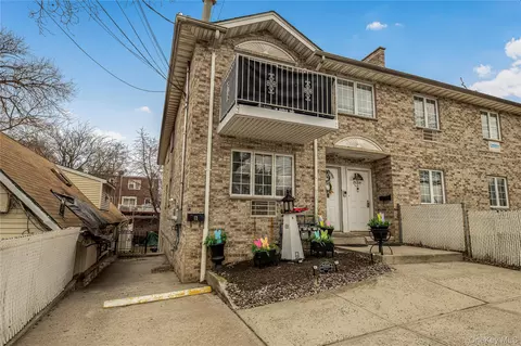 244 Prentiss Ave, New York, NY 10465