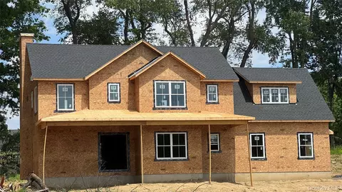 17 Sunset Ln, Wawayanda, NY 10958