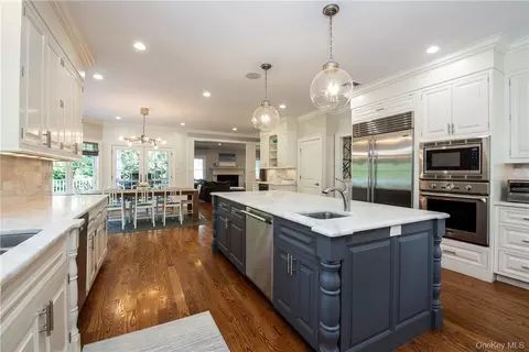 Kitchen - 5 Trails End, Rye, NY 10580 photo 2 of 2
