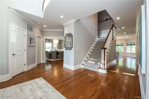 Entry Way - 5 Trails End, Rye, NY 10580 photo 1 of 2
