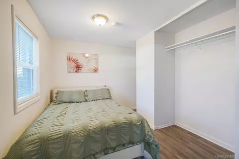 Bedroom - 260 Waverly Ave #33, Patchogue, NY 11772 photo 1 of 3