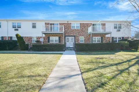 Other - 260 Waverly Ave #33, Patchogue, NY 11772 photo 2 of 11
