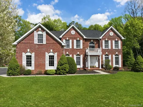 3 Nickelby Pl, Cortlandt, NY 10567