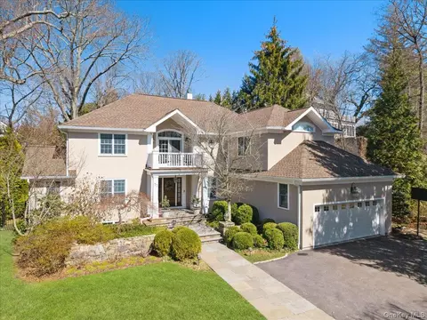73 Huntington Rd, Scarsdale, NY 10583