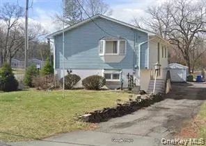 225 Monhagen Ave, Middletown, NY 10940