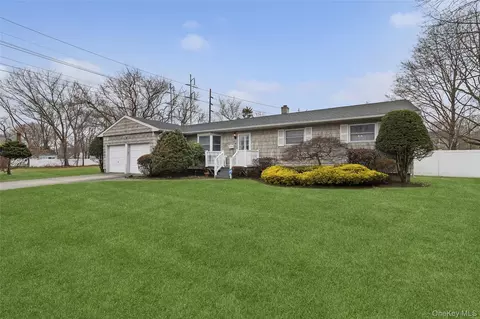 72 Jarvin Rd, Port Jefferson Station, NY 11776