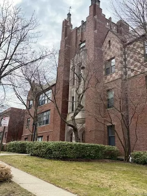 75 Mckinley Ave #B3-4, White Plains, NY 10606