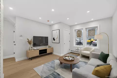 1639 Garfield St, New York, NY 10460
