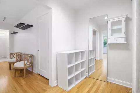 Entry Way - 193-02 39 Ave #1, Flushing, NY 11358 photo 2 of 3