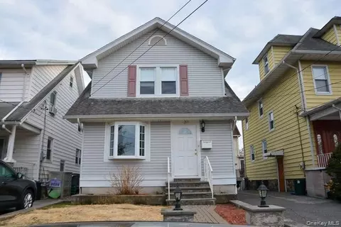 26 Saint Pauls Pl, New Rochelle, NY 10801