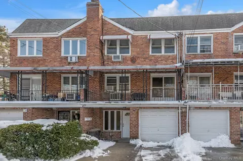 14464 25th Rd, Flushing, NY 11354