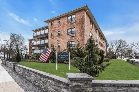 315 Atlantic Ave #1N, East Rockaway, NY 11518